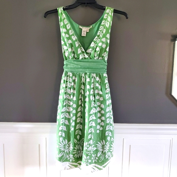 Max Studio Dresses & Skirts - MAX STUDIO faux wrap belted S